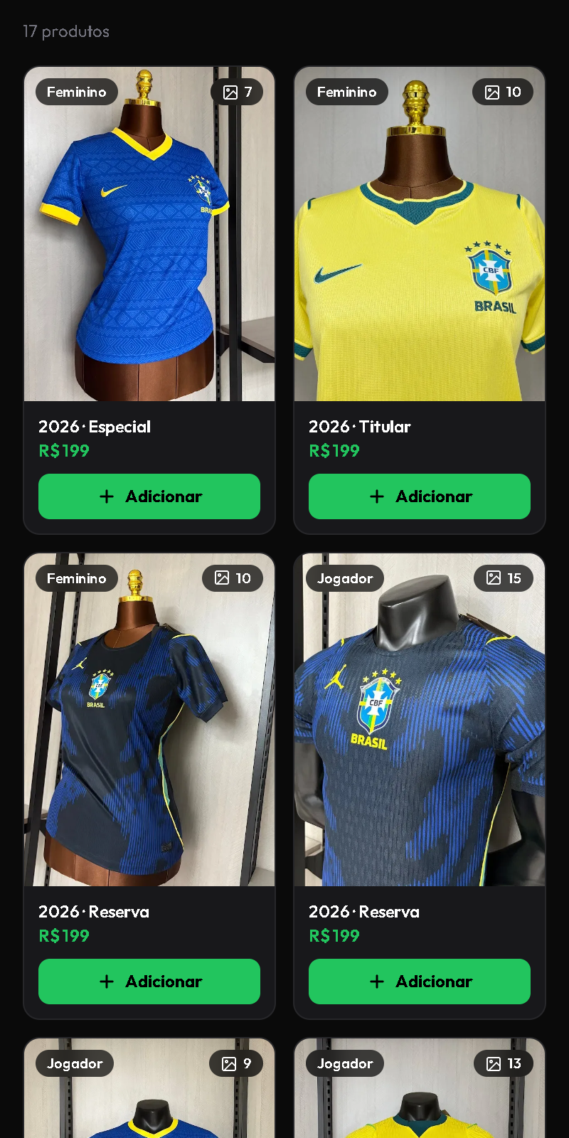 Time aberto com as camisas e os preços